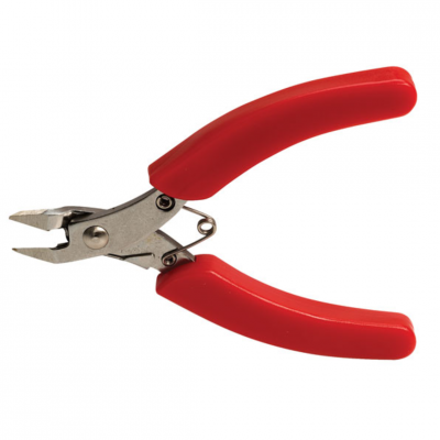 Wire cutters with wire clip